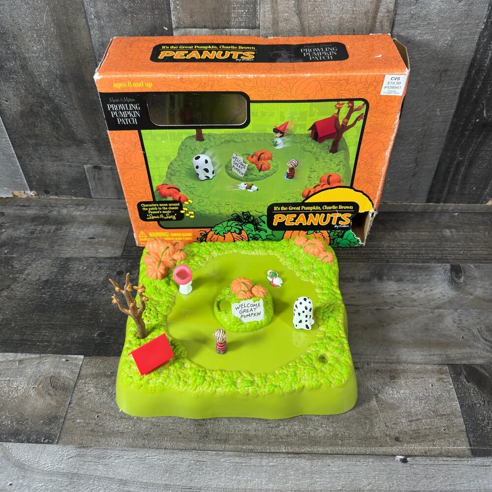 Vtg Halloween PEANUTS GREAT PUMPKIN Patch Charlie Brown Snoopy Musical Playset
